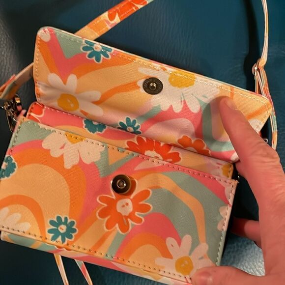 N. Gil Crossbody Bag - Picture 3 of 9